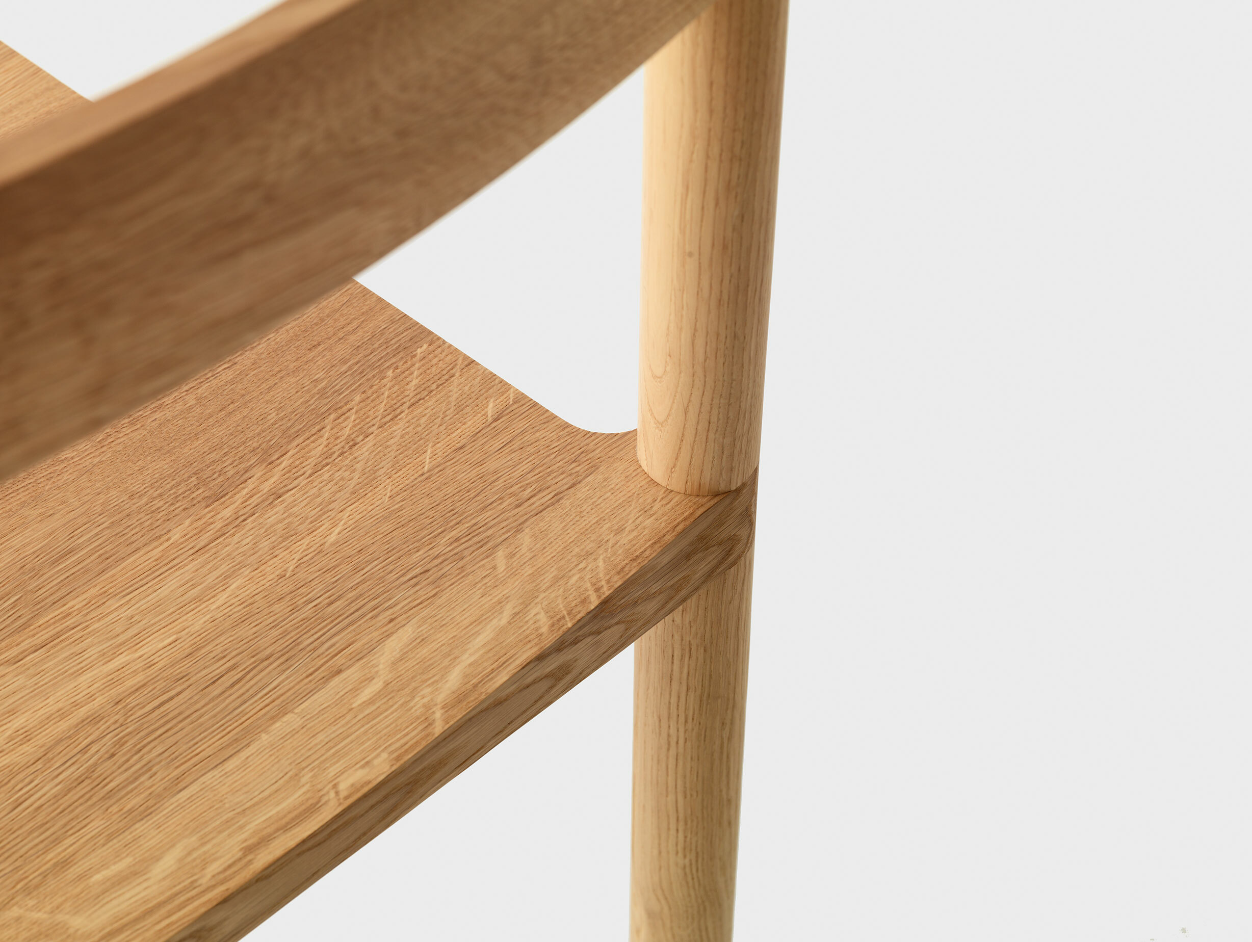 Resident Léonard Kadid Pier Chair Lifestyle 3