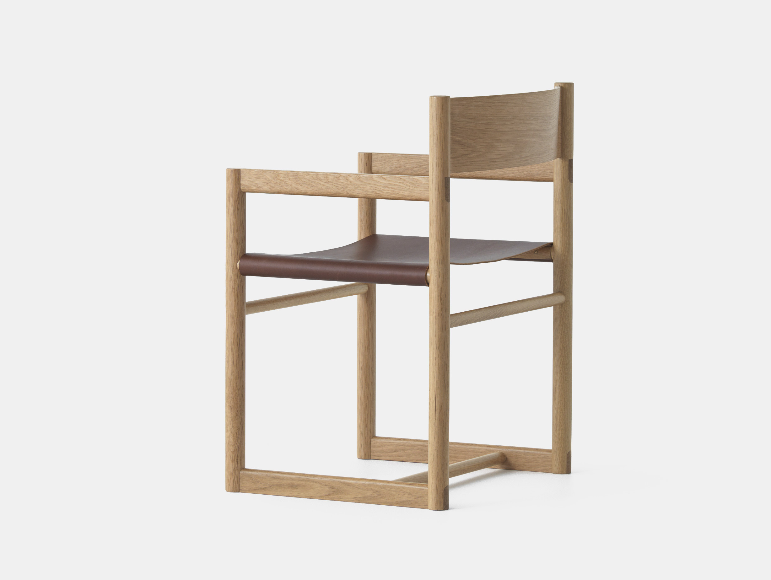 Passenger chair resident simon james natural mustang