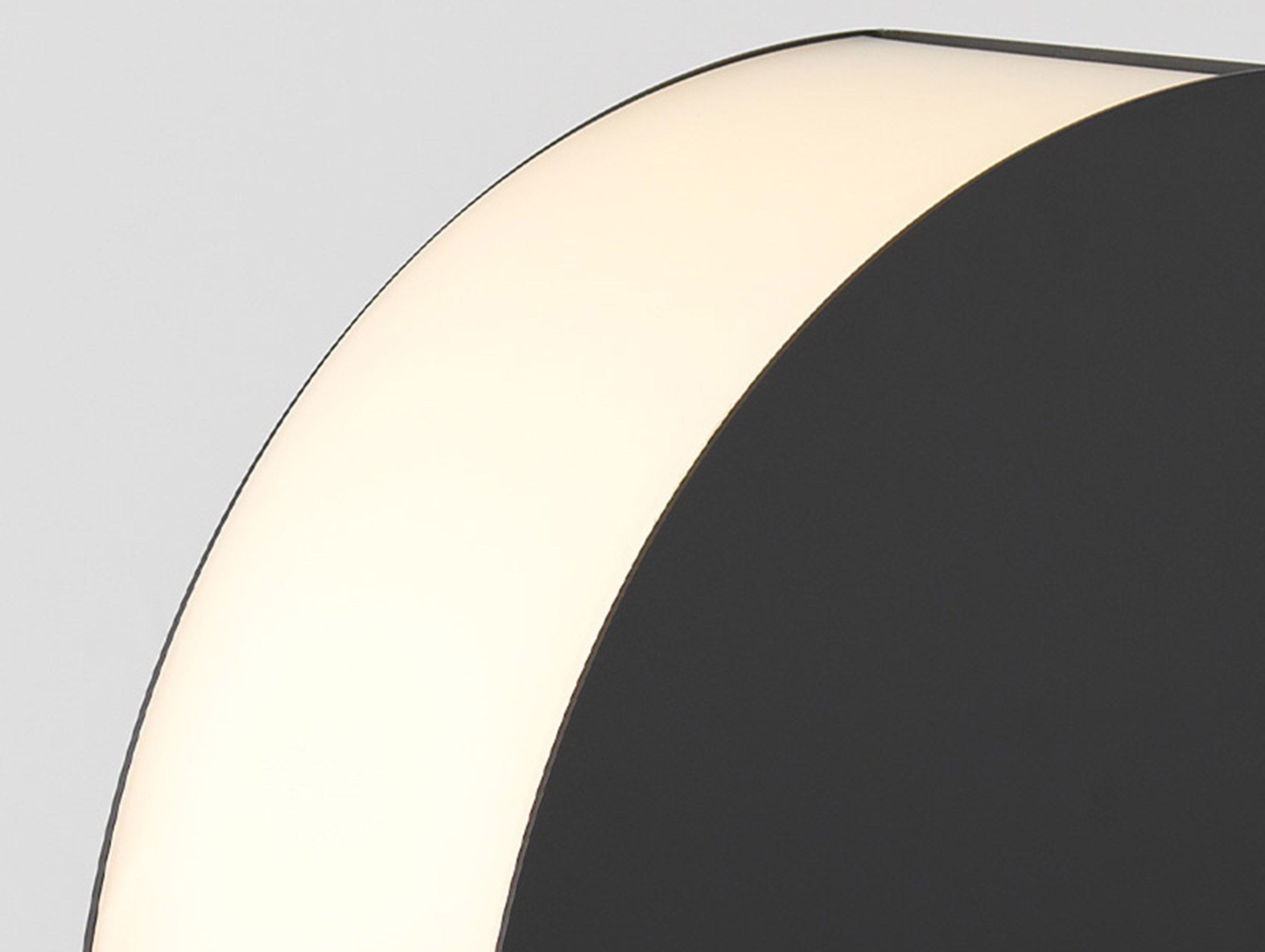 Resident estudio persona phase table light lifestyle3