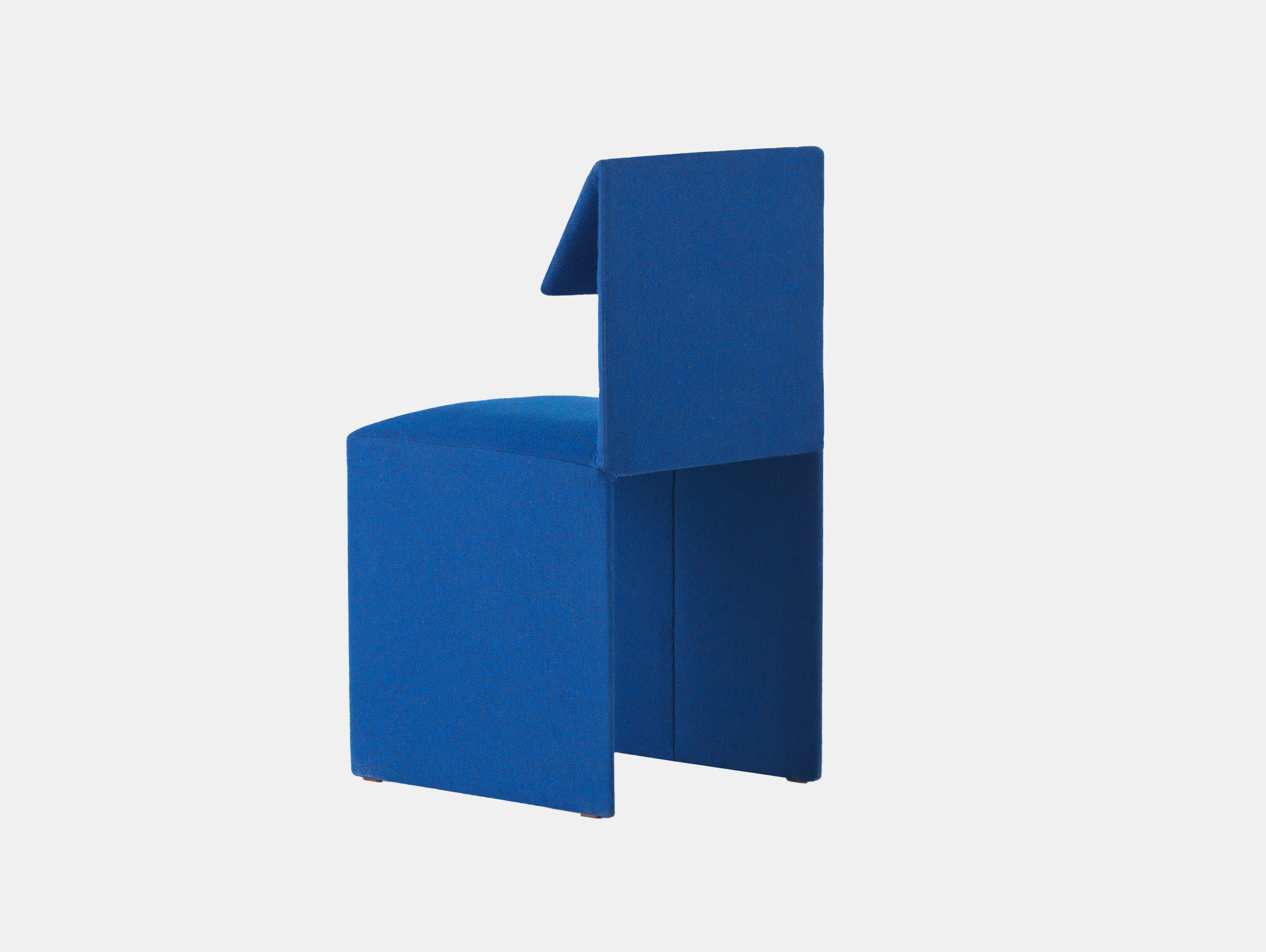 Resident sacha chair 754