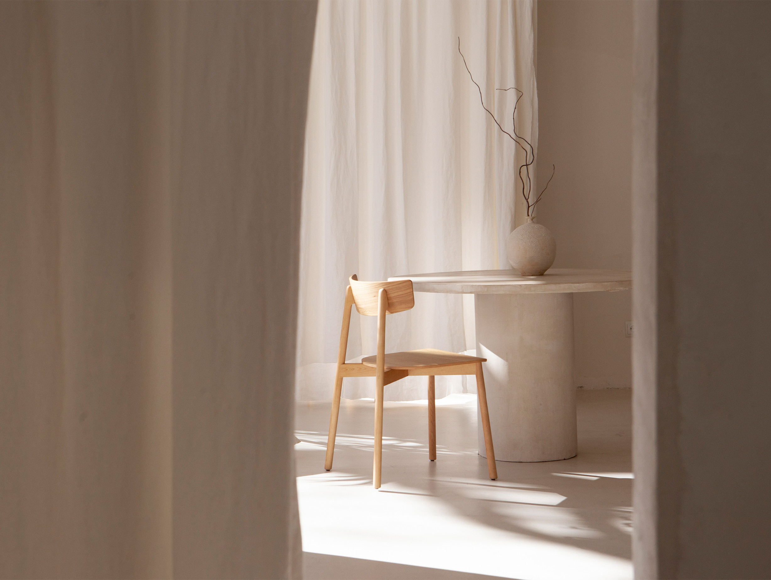 Treku ibon arrizabalaga kol side chair wood lifestyle4