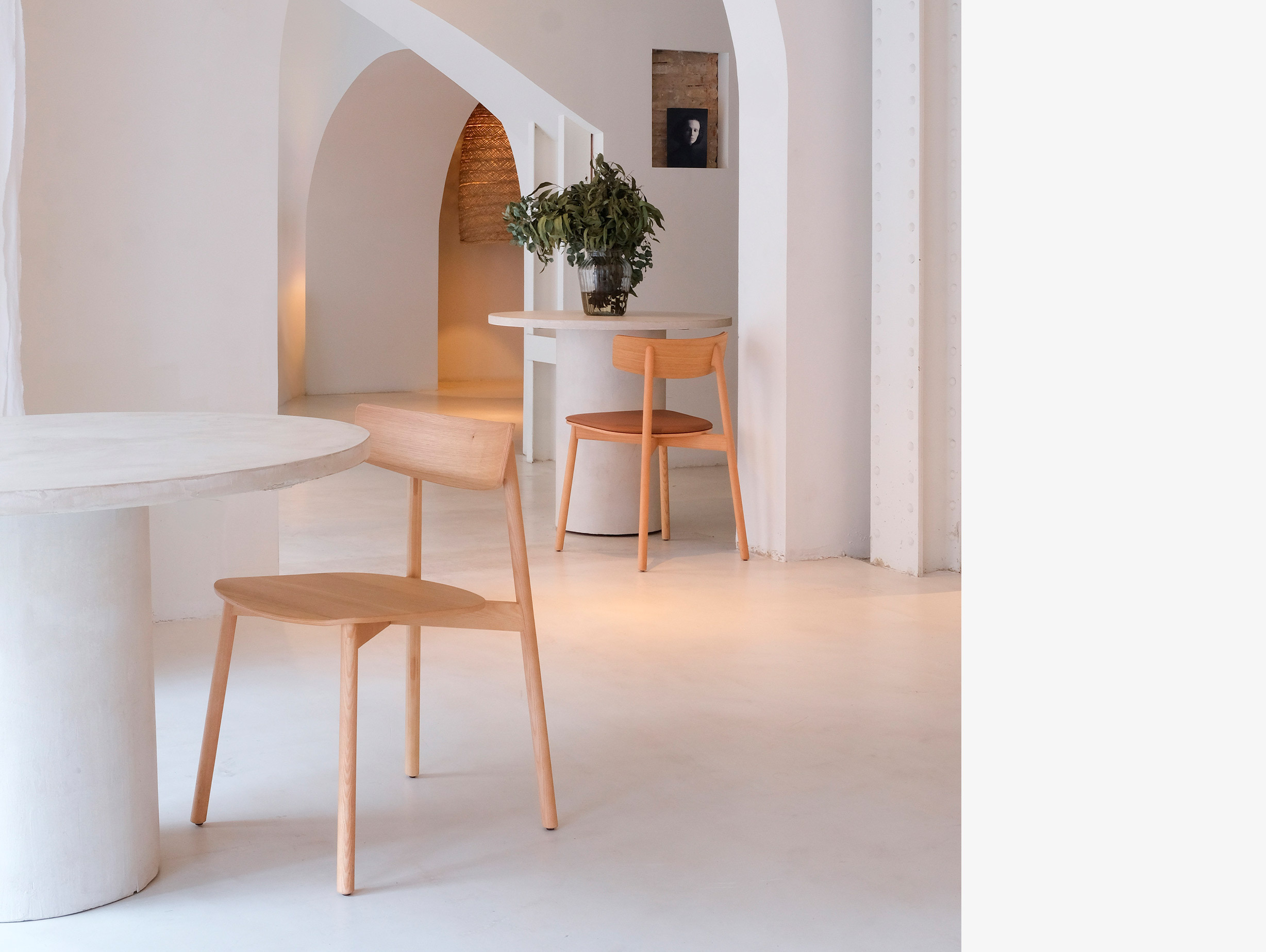 Treku ibon arrizabalaga kol side chair wood lifestyle6