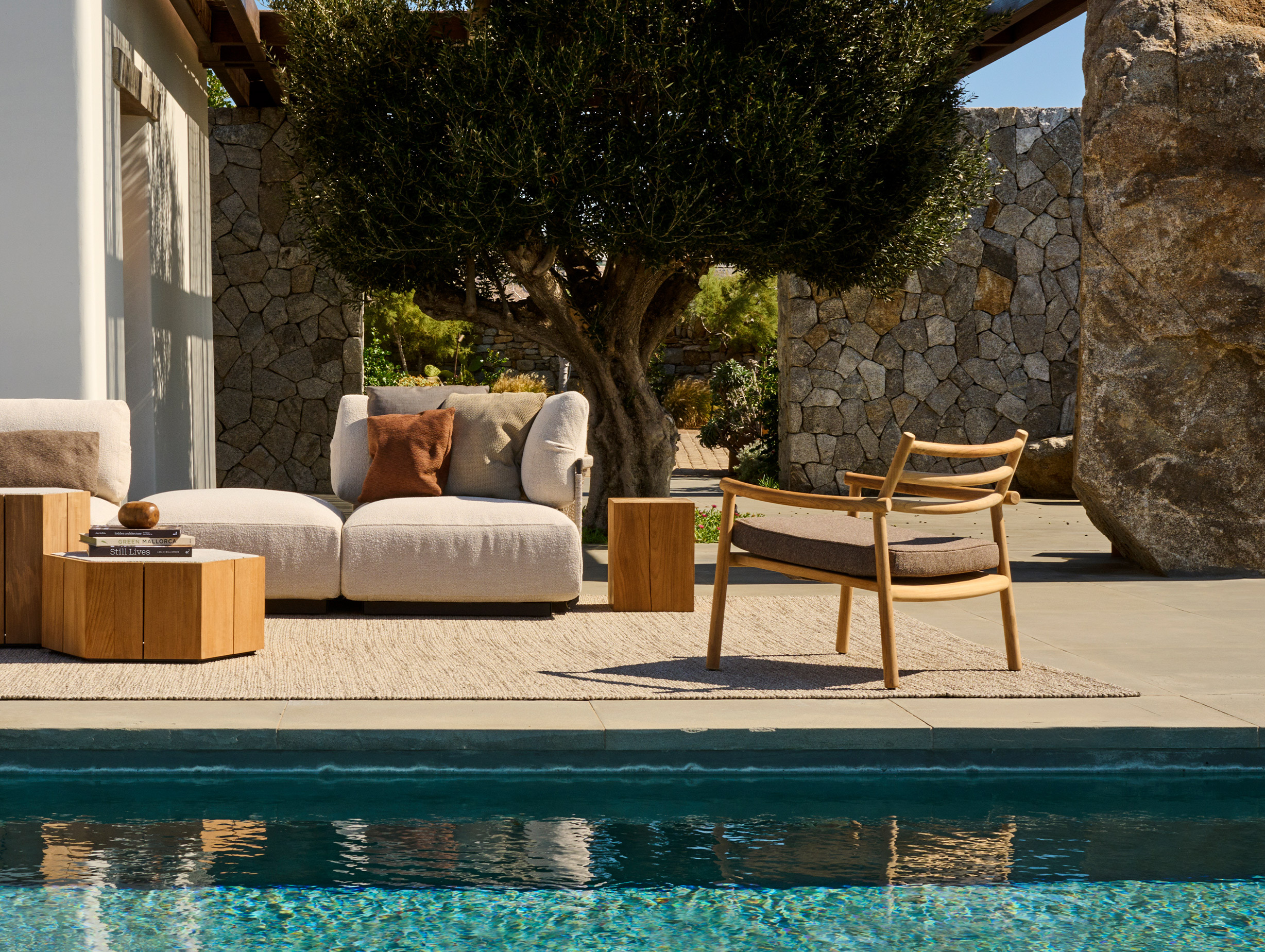 Tribu monica armani ukiyo lounge chair lifestyle4