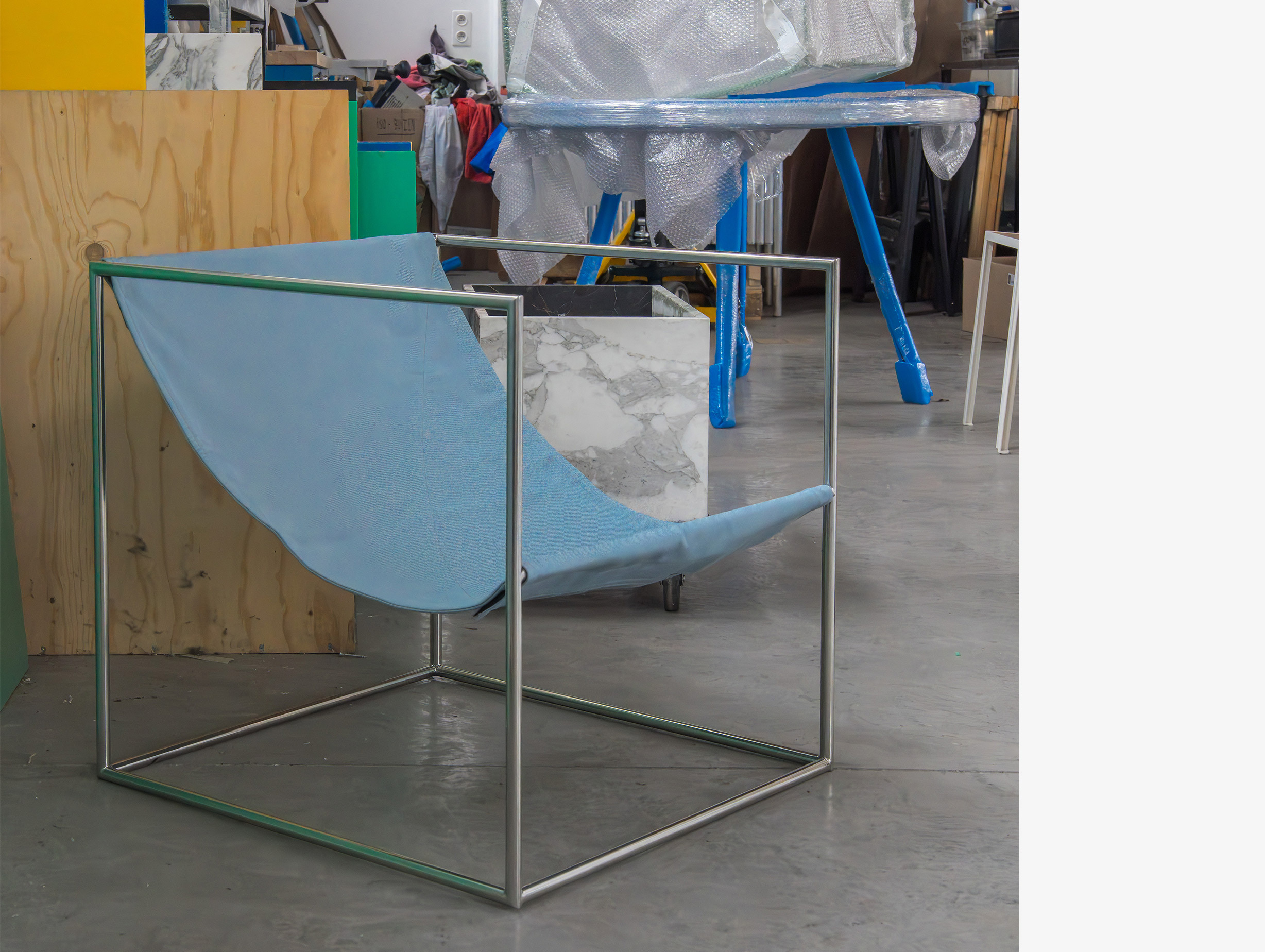 Valerie object muller van severen solo seat outdoor lifestyle2