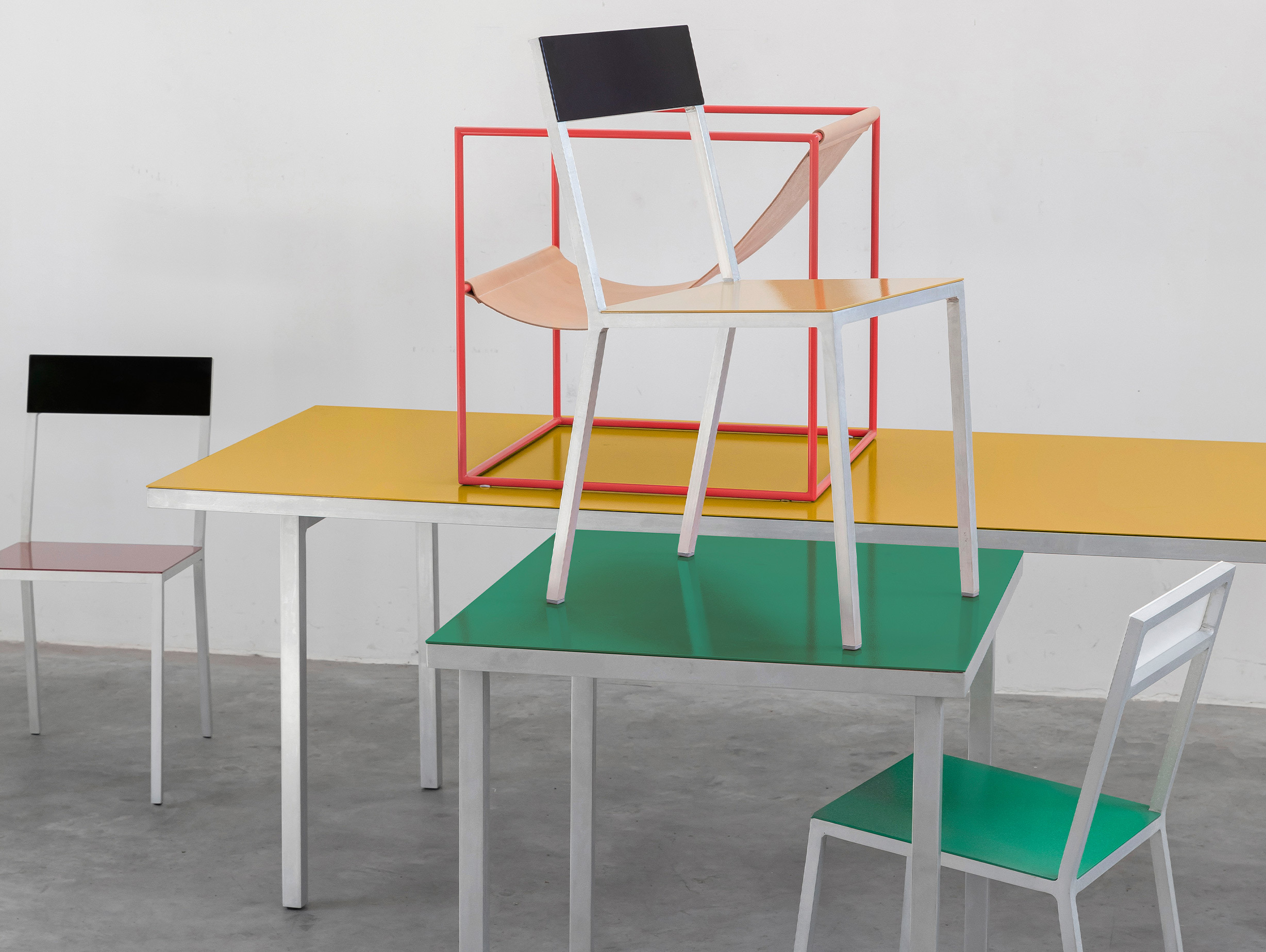 Valerie objects muller van severen alu dining table medium lifestyle1