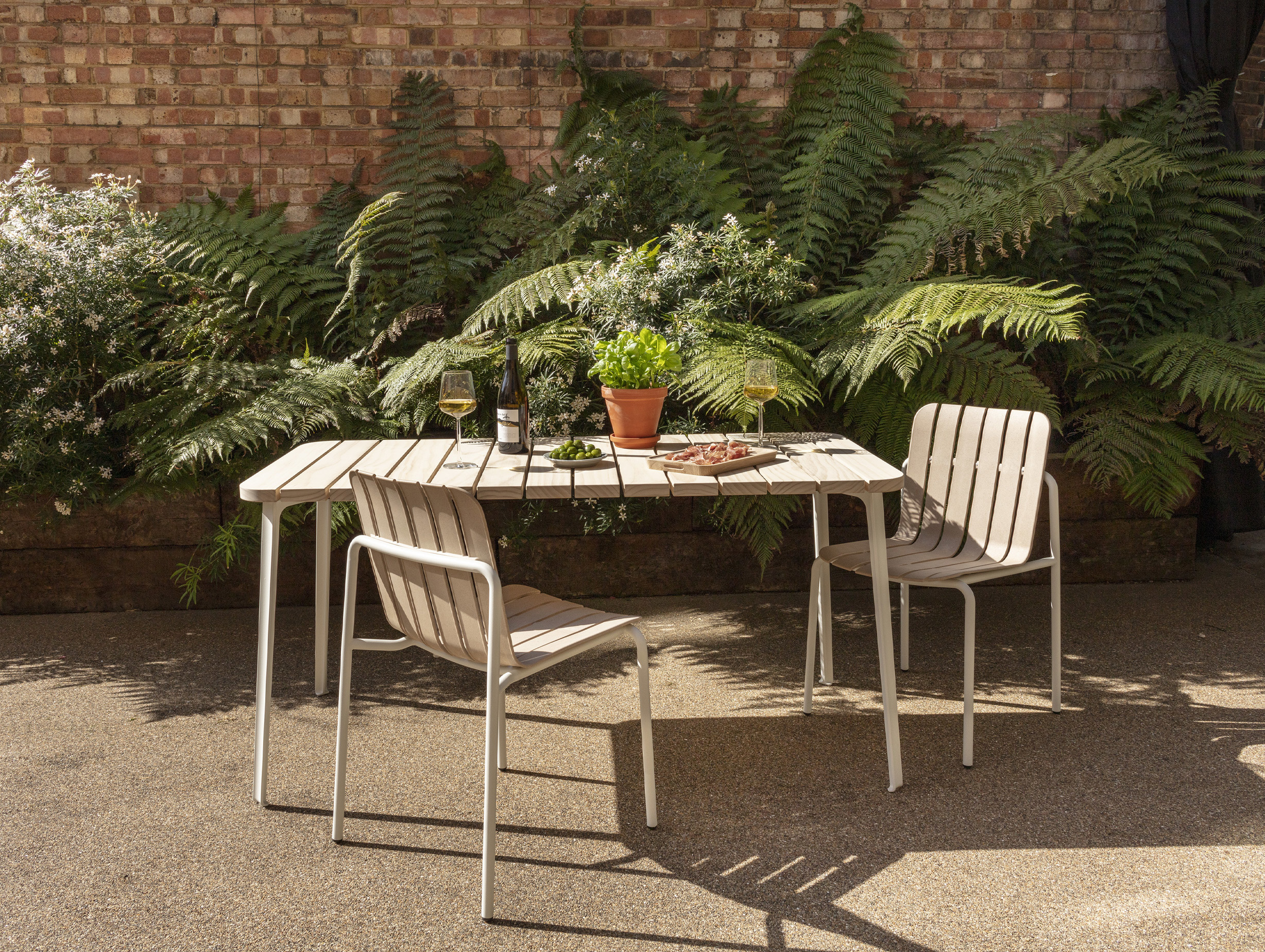 Very good and proper ac al latte chair lifestyle4