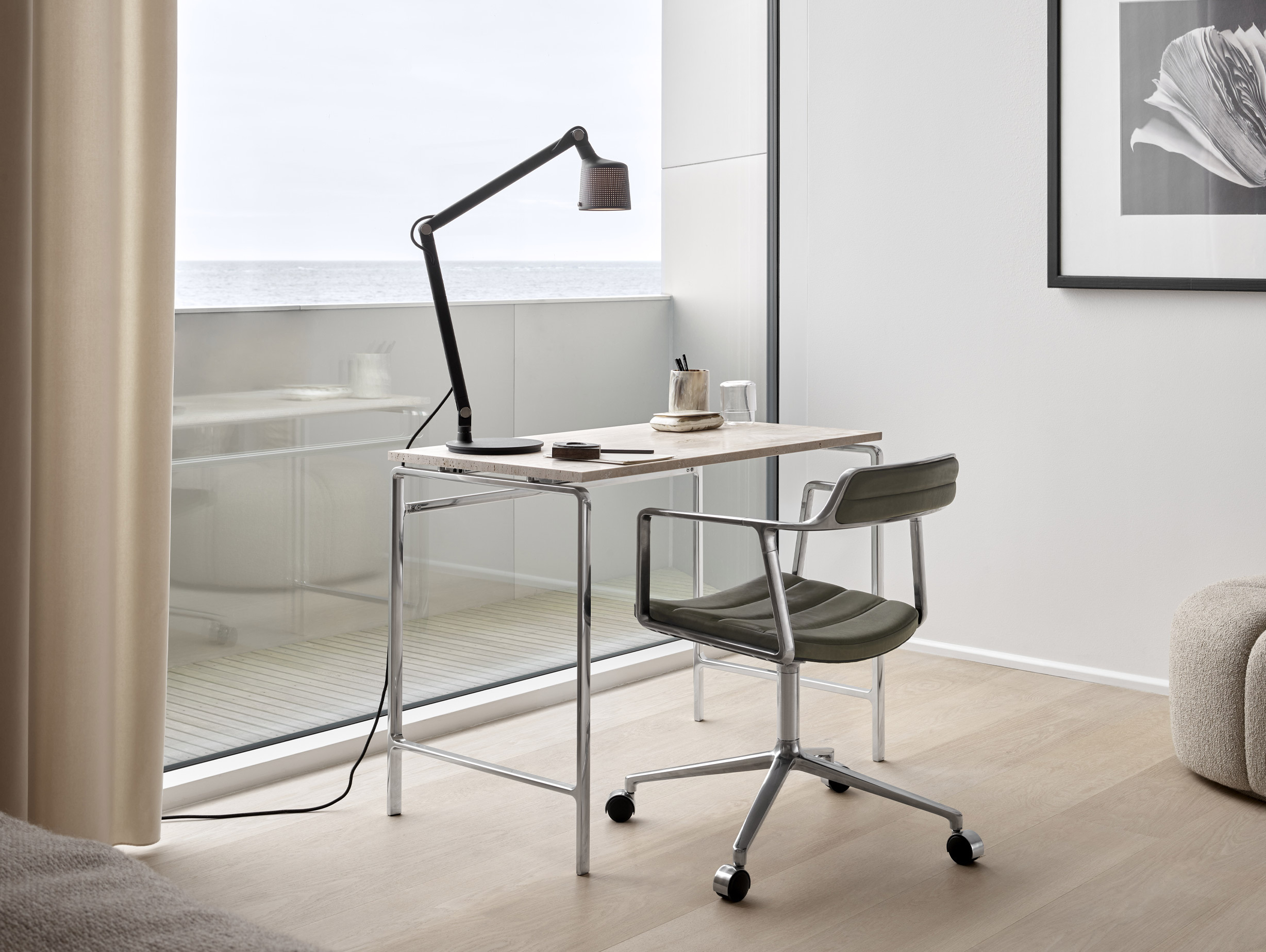 Vipp 452 swivel chair polished aluminium leather castors lifestyle7