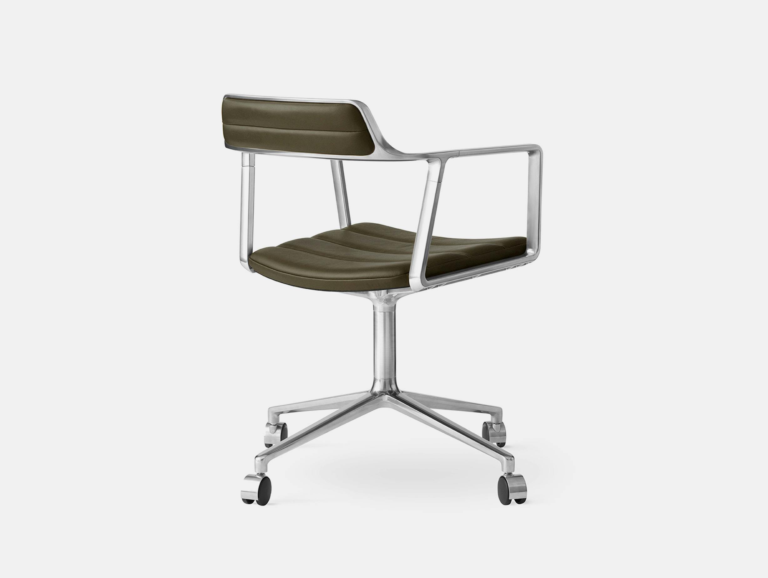 Vipp 452 swivel chair polished green leather castors3