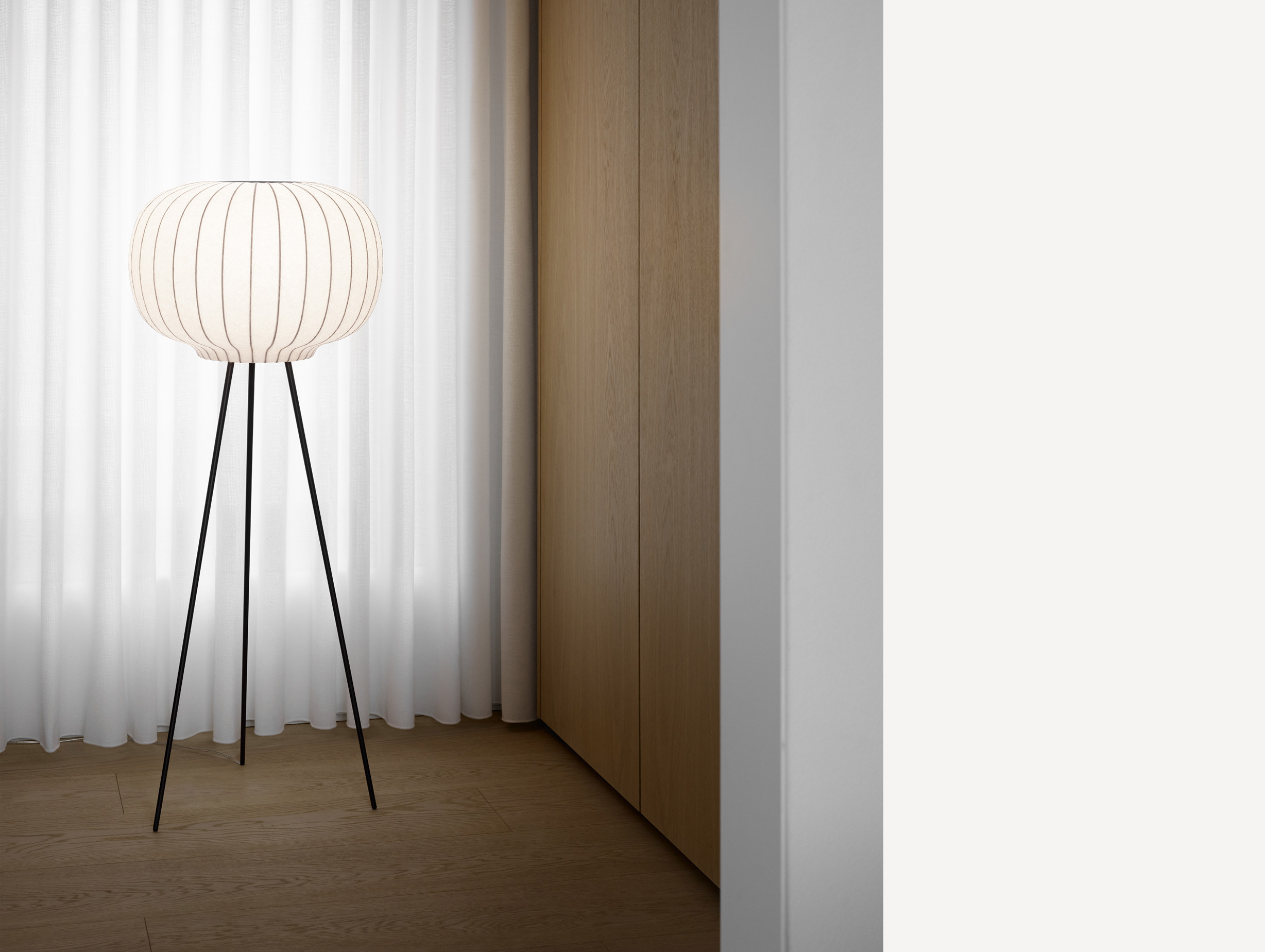 Vipp paper floor lamp 581 lifestyle3