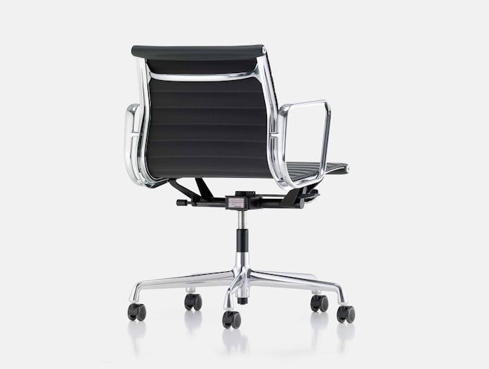 Vitra EA117 Aluminium Group Chair chrome black Charles and Ray Eames