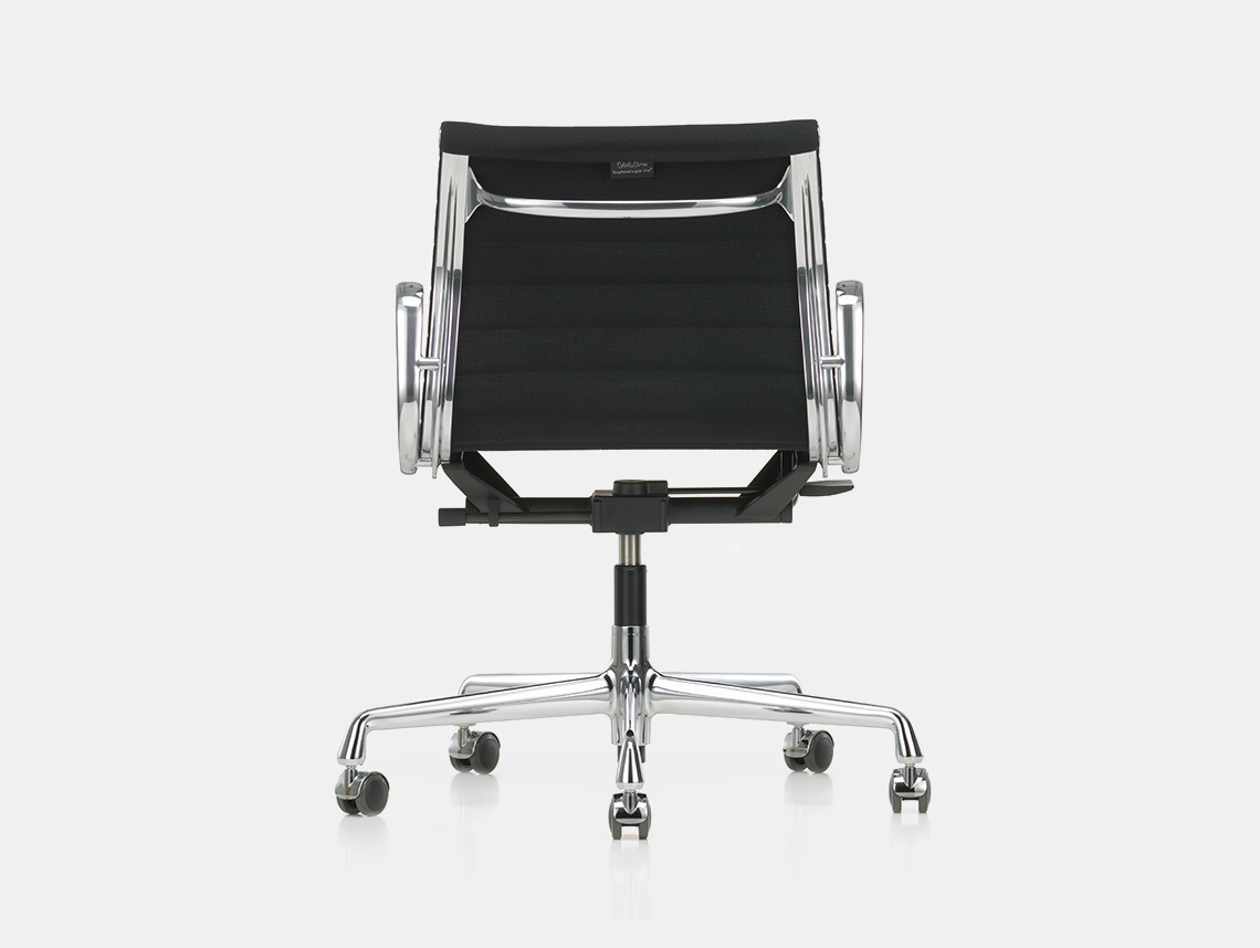 Vitra Soft Pad Group Chair alu back Charles and Ray Eames