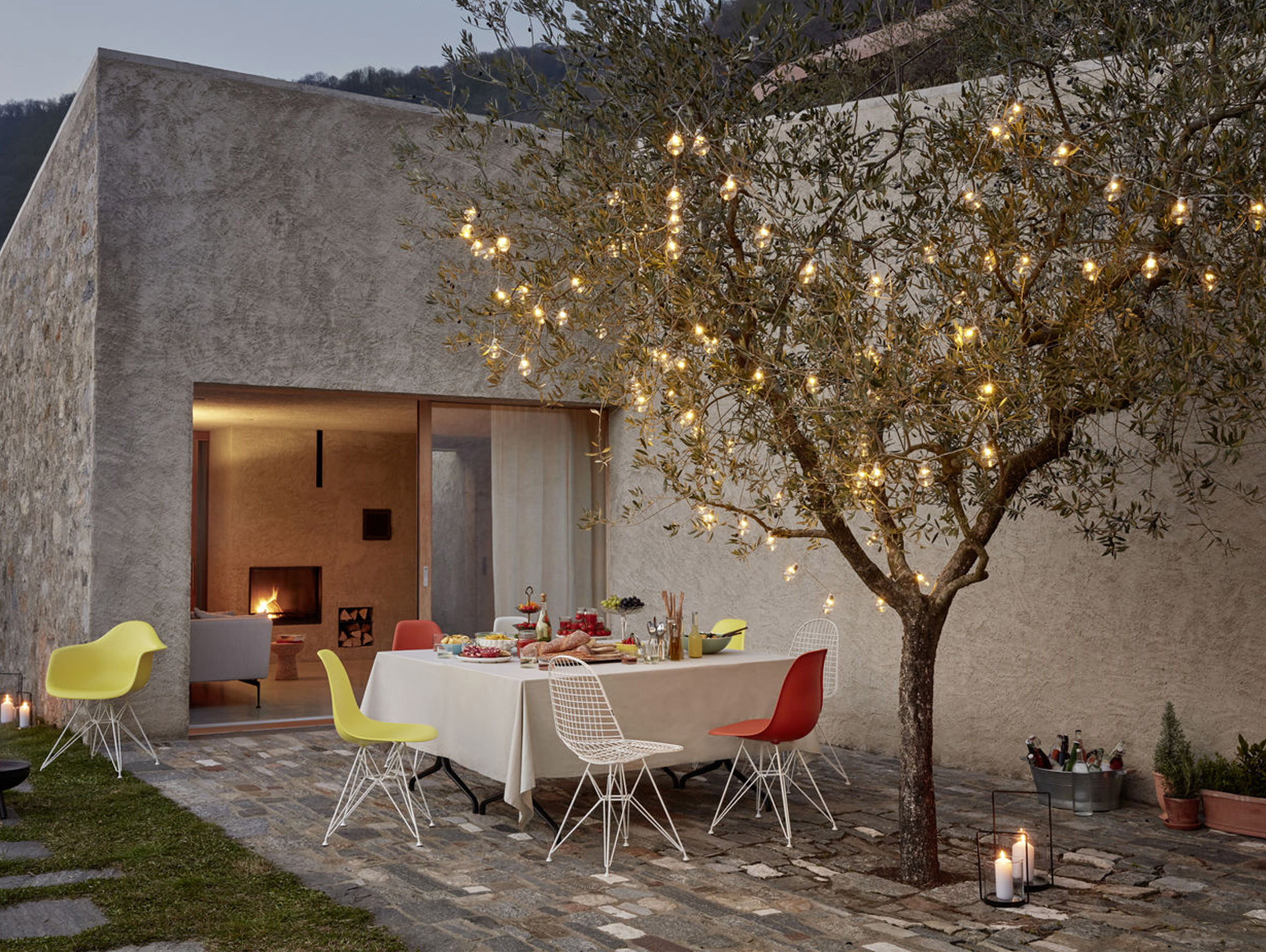 Vitra charles ray eames plastic side chair re epc lifestyle