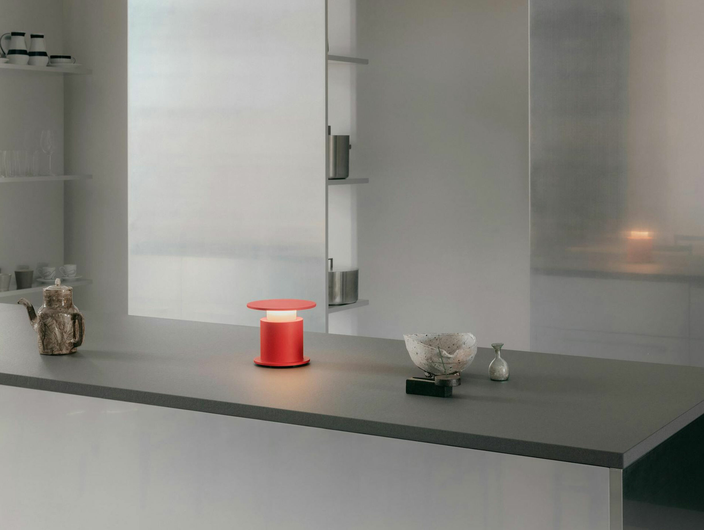 Wastberg david chipperfield faro portable lamp lifestyle 5