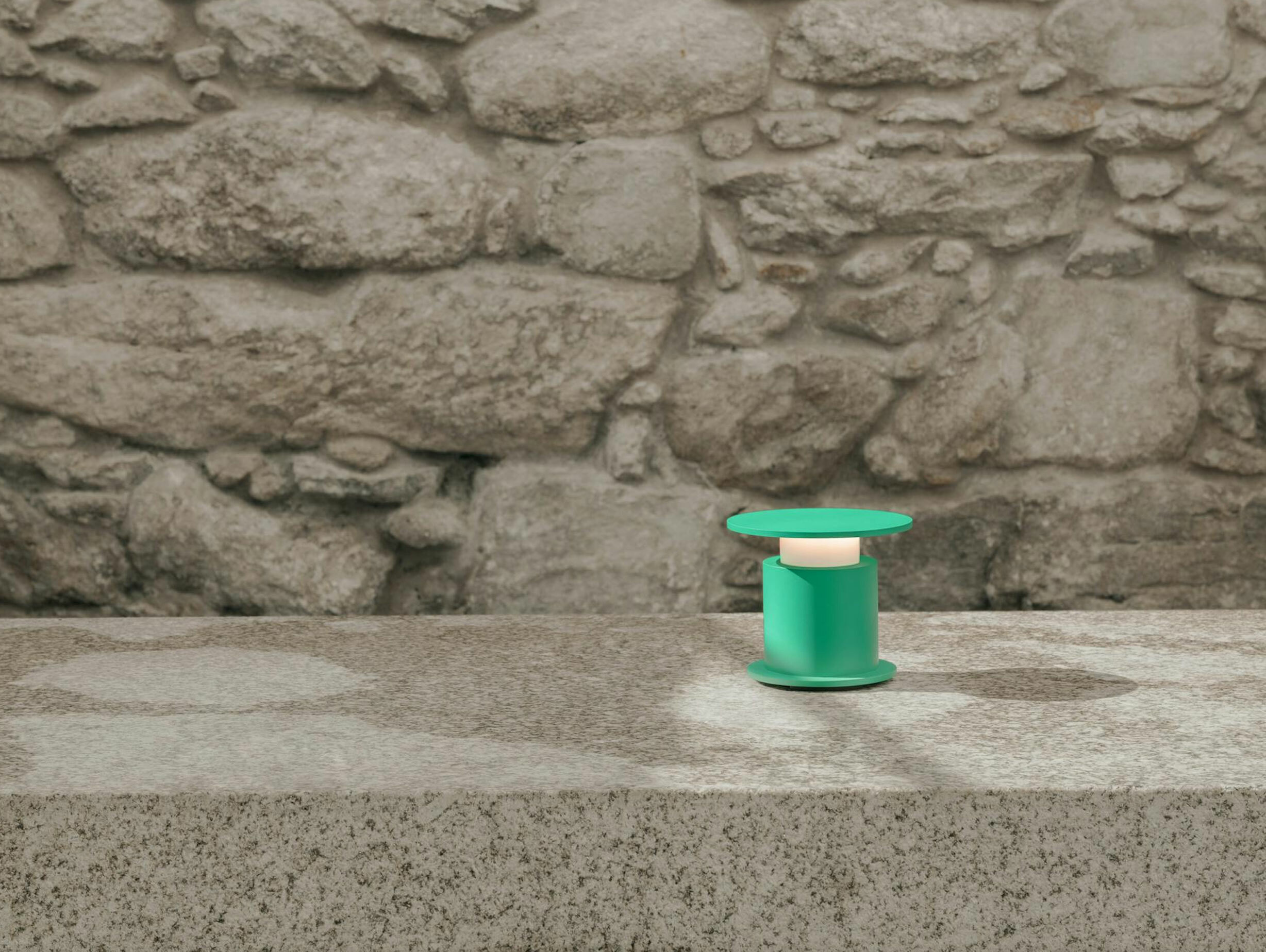 Wastberg david chipperfield faro portable lamp lifestyle 7