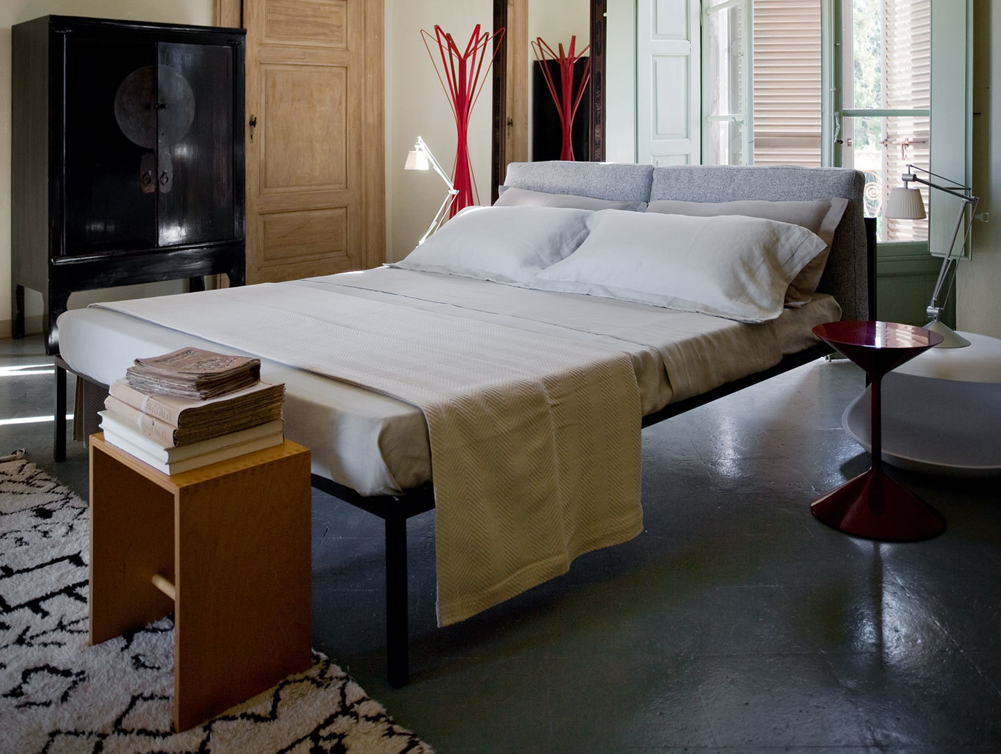 Zanotta Nyx Bed With Cushions 2 Emaf Progetti