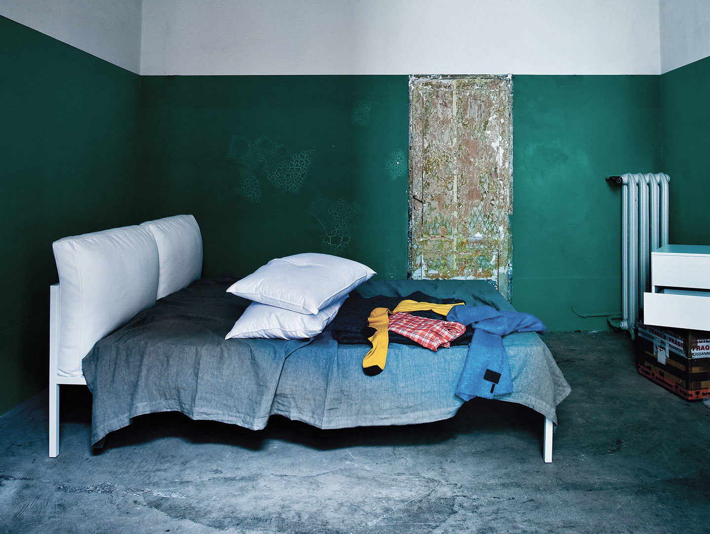 Zanotta Nyx Bed With Cushions 3 Emaf Progetti