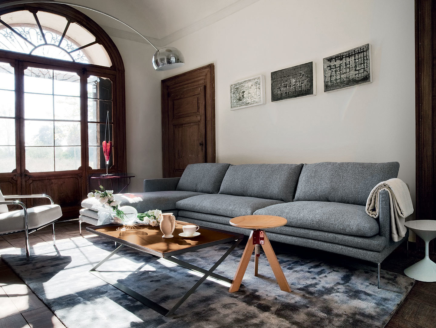 Zanotta William Three Seater Sofa With Chaise Grey Damian Williamson