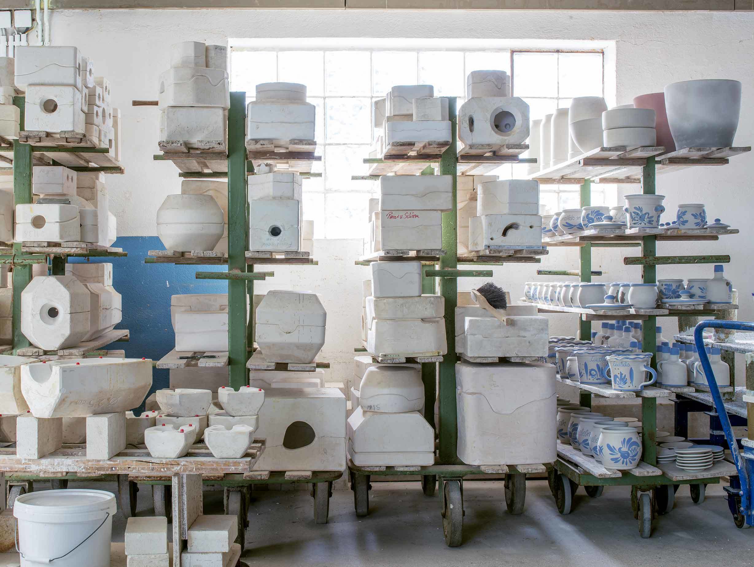 E15 Salina Pottery Workshop Frankfurt image